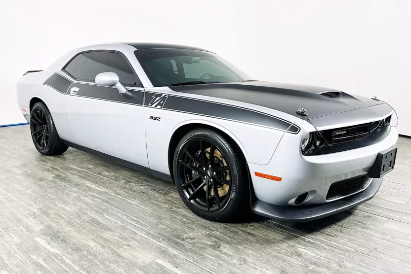 2020 Dodge Challenger R/T Scat Pack photo 1