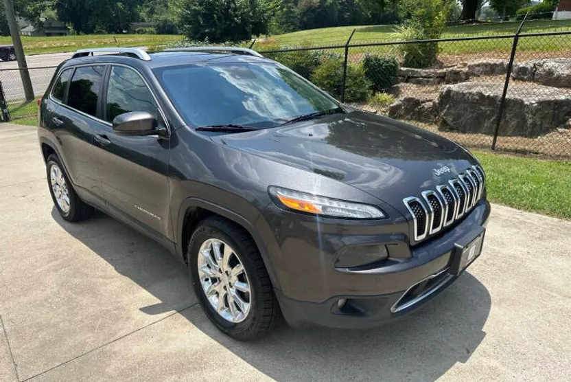 2015 Jeep Cherokee Limited photo 1