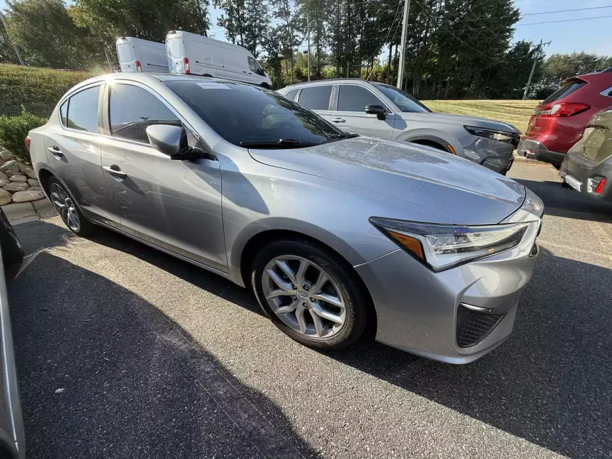 2019 Acura ILX photo 1