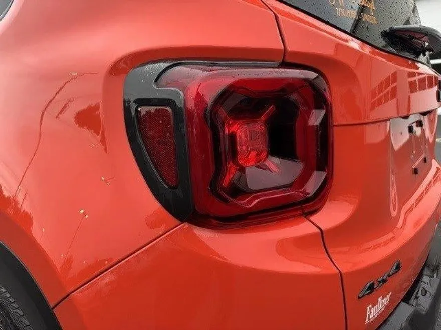 2020 Jeep Renegade Altitude photo 1