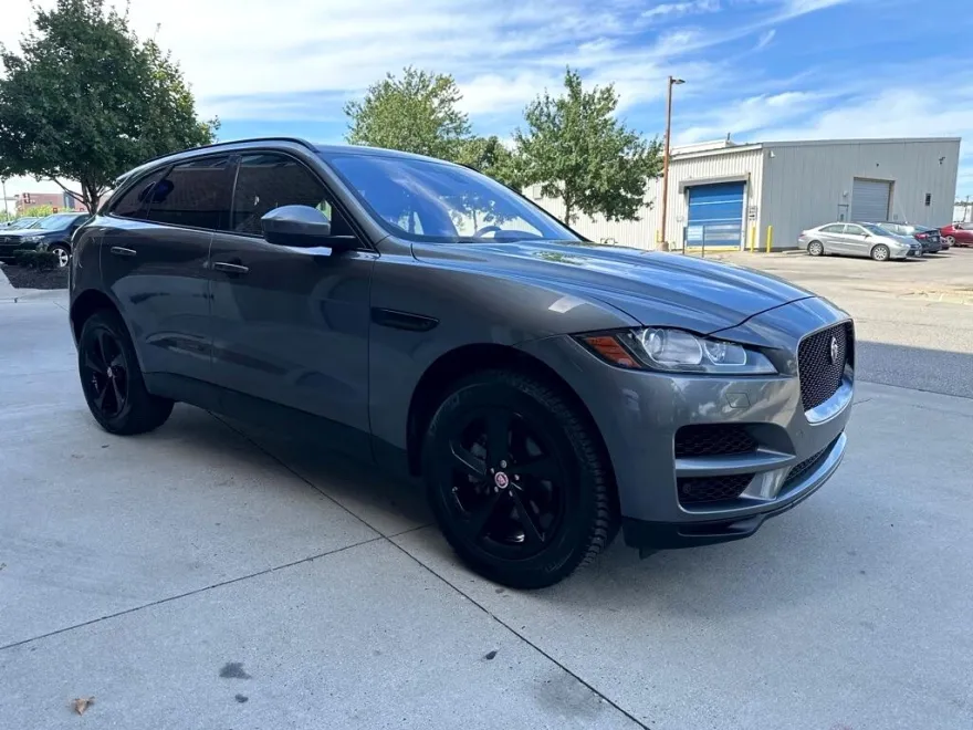 2018 Jaguar F-PACE Premium photo 1