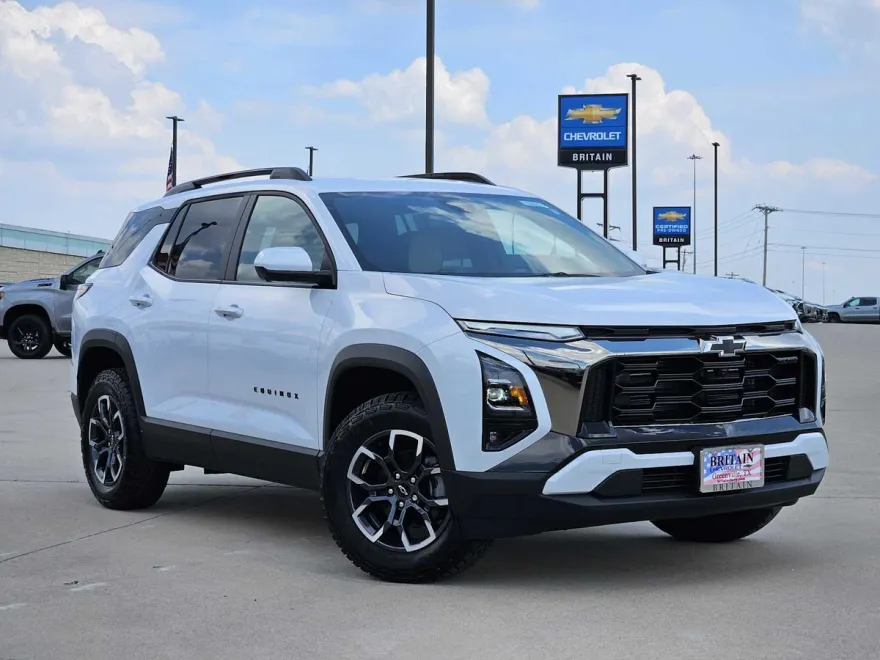 2026 Chevrolet Equinox ACTIV photo 1
