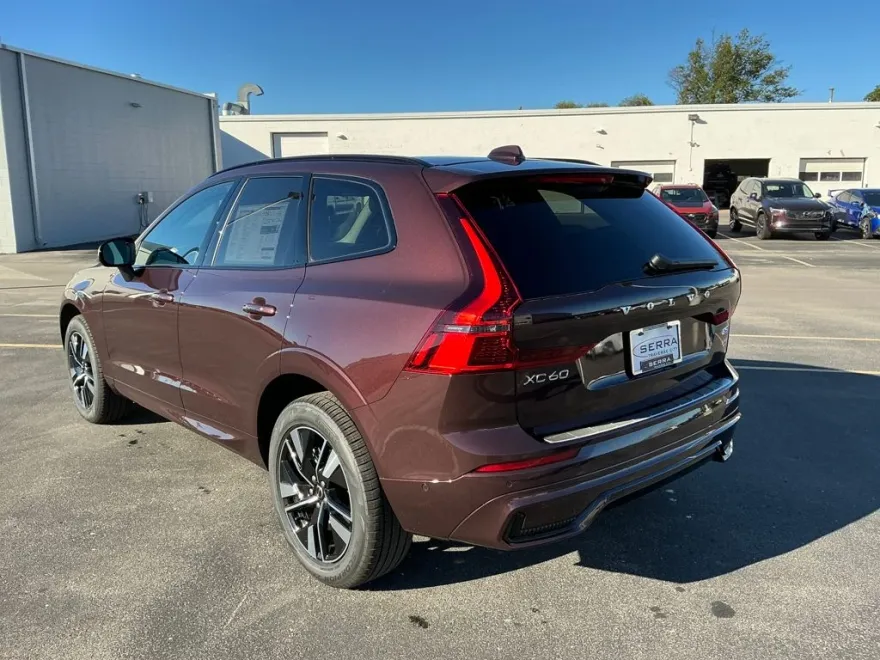 2026 Volvo XC60 B5 Plus photo 1