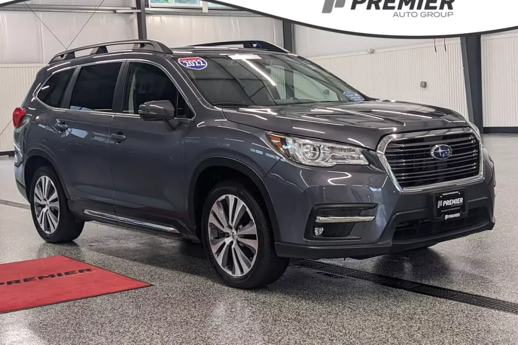 2022 Subaru Ascent Limited photo 1