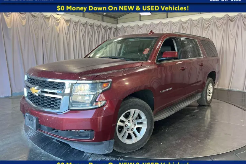 2017 Chevrolet Suburban LT photo 1