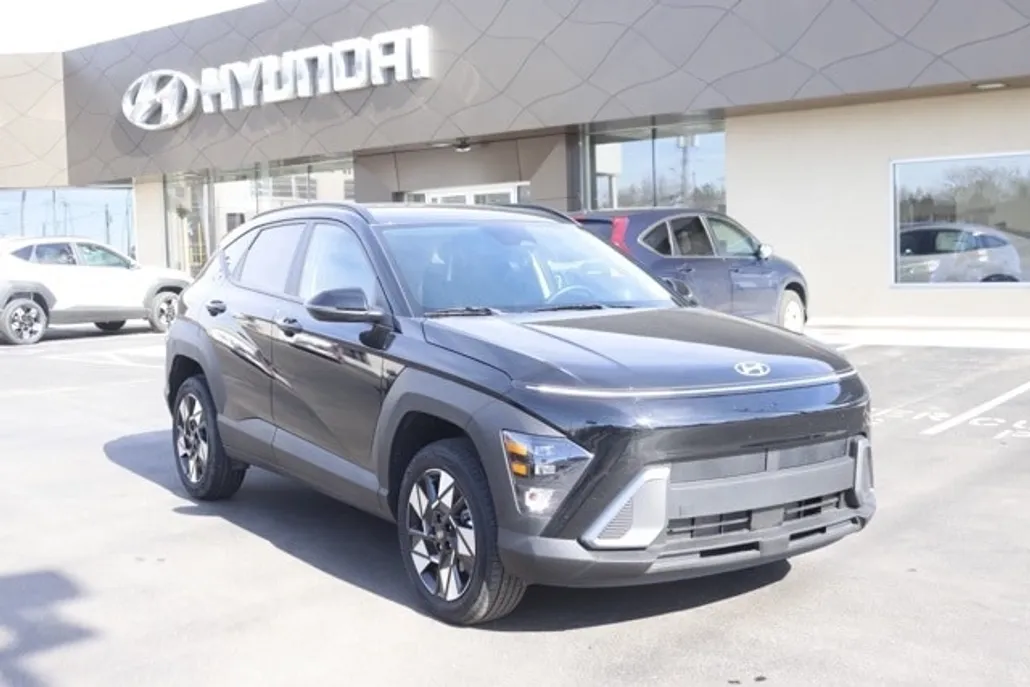 2024 Hyundai Kona SEL photo 1