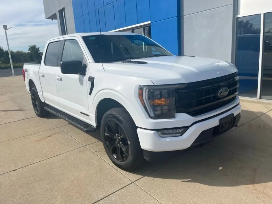 2023 Ford F-150 XLT photo 1