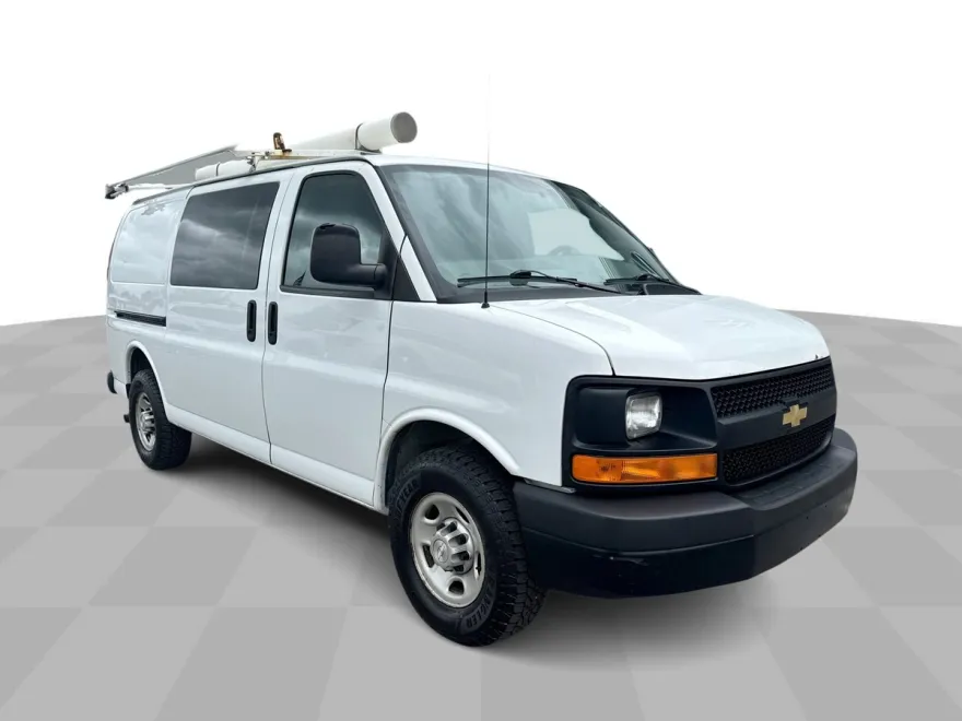 2016 Chevrolet Express 2500 Cargo photo 1