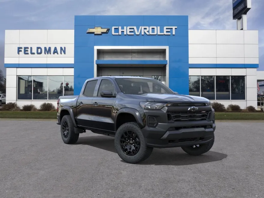 2026 Chevrolet Colorado Trail Boss photo 1