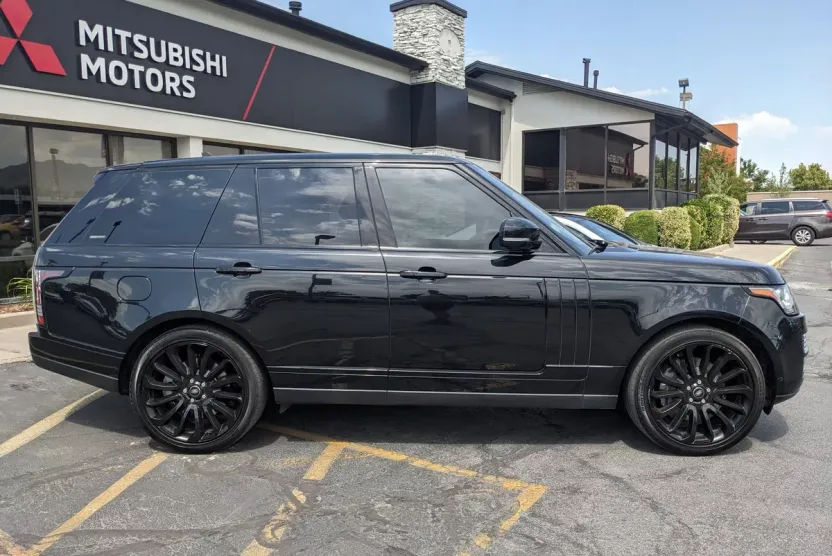 2016 Land Rover Range Rover SuperCharged photo 1