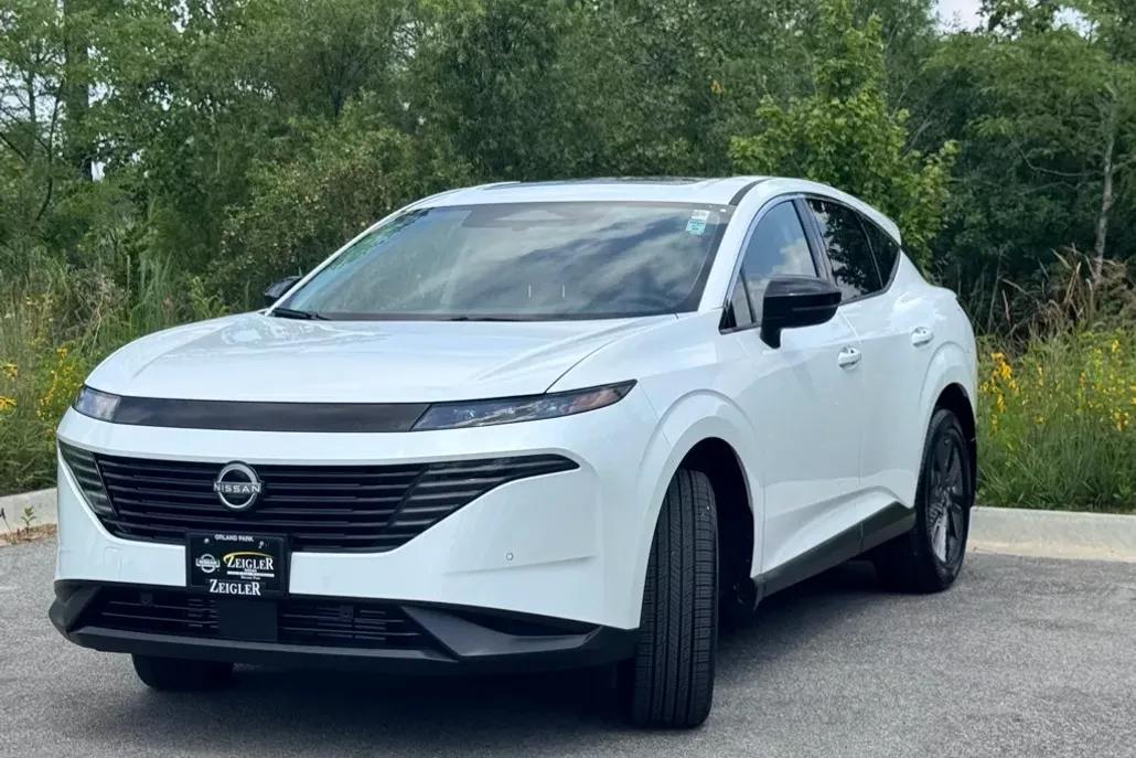 2025 Nissan Murano SL photo 1