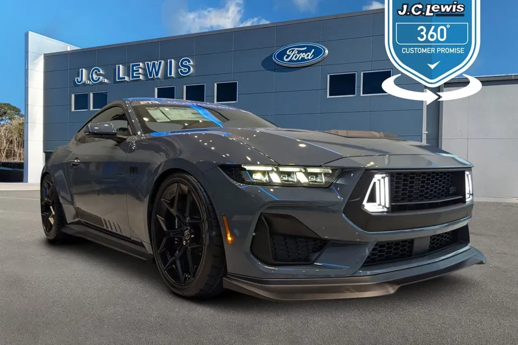 2025 Ford Mustang GT Premium photo 1