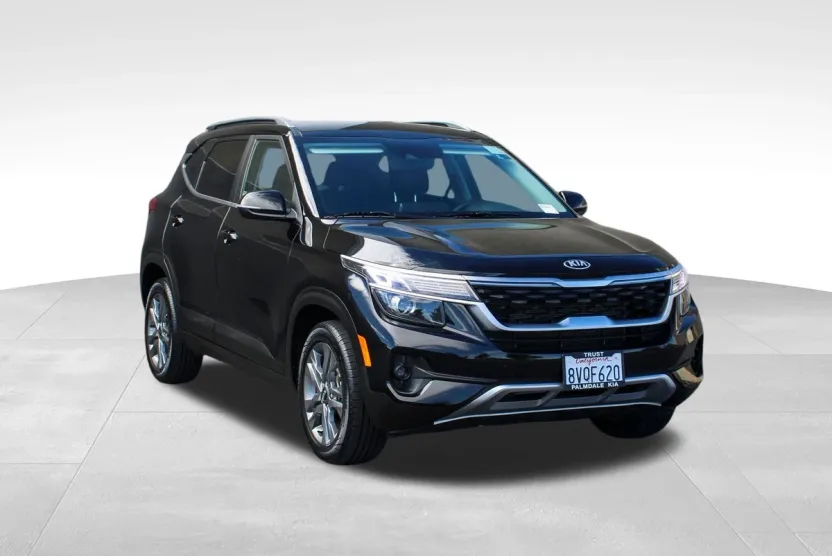 2021 Kia Seltos S photo 1