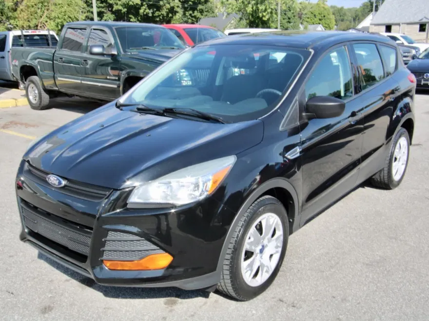 2013 Ford Escape Sport photo 1