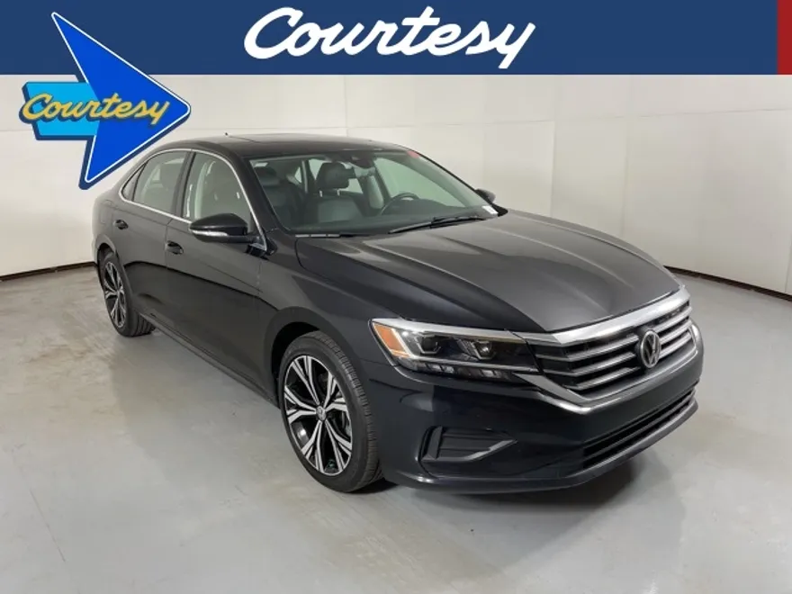 2022 Volkswagen Passat 2.0T SE photo 1
