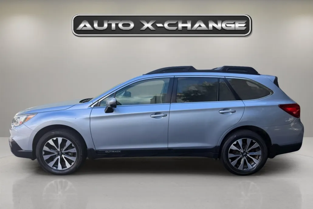 2015 Subaru Outback 2.5i Limited photo 1