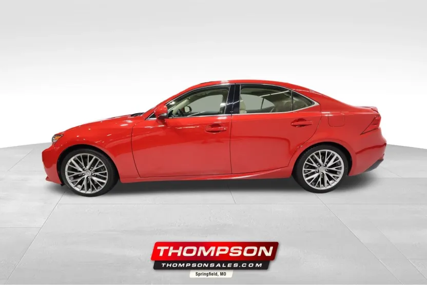 2016 Lexus IS 300 AWD photo 1