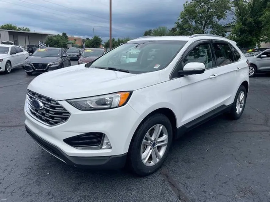 2020 Ford Edge SEL photo 1