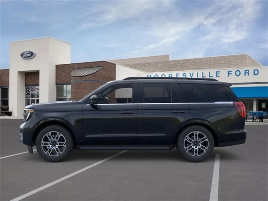 2025 Ford Expedition photo 1