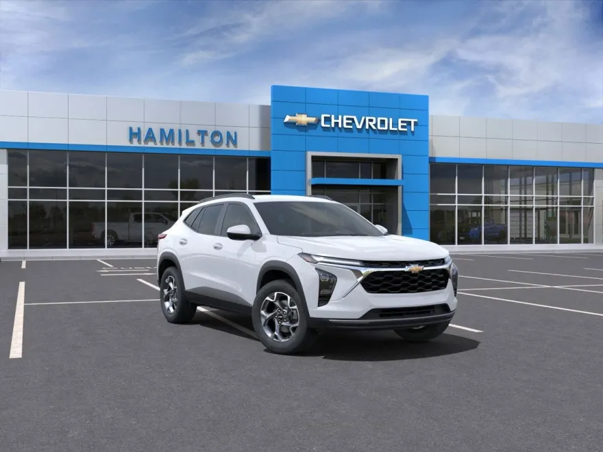 2025 Chevrolet Trax LT photo 1