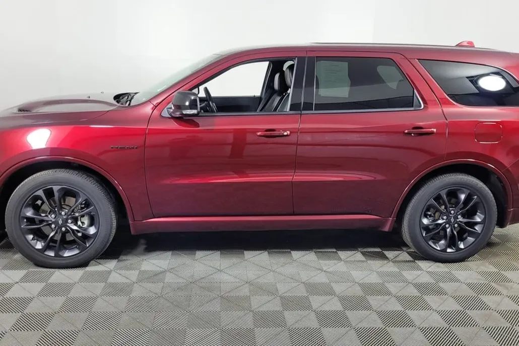 2022 Dodge Durango R/T photo 1