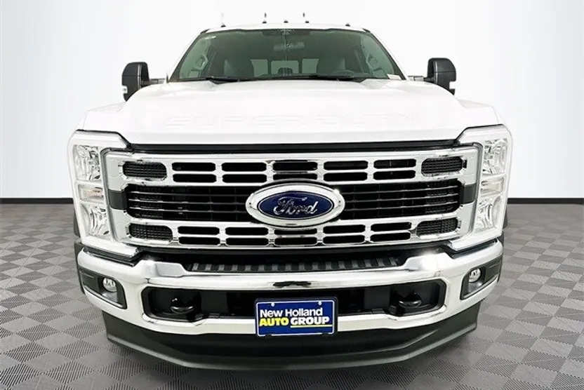 2026 Ford F-550 XL photo 1
