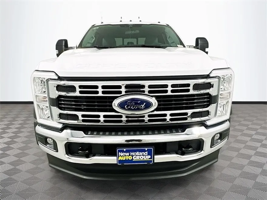 2026 Ford F-550 XL photo 1