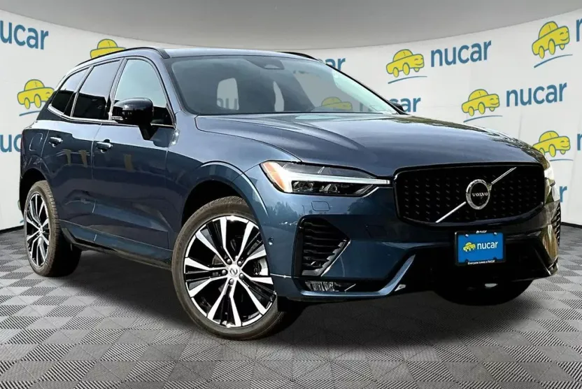 2025 Volvo XC60 B5 Plus photo 1