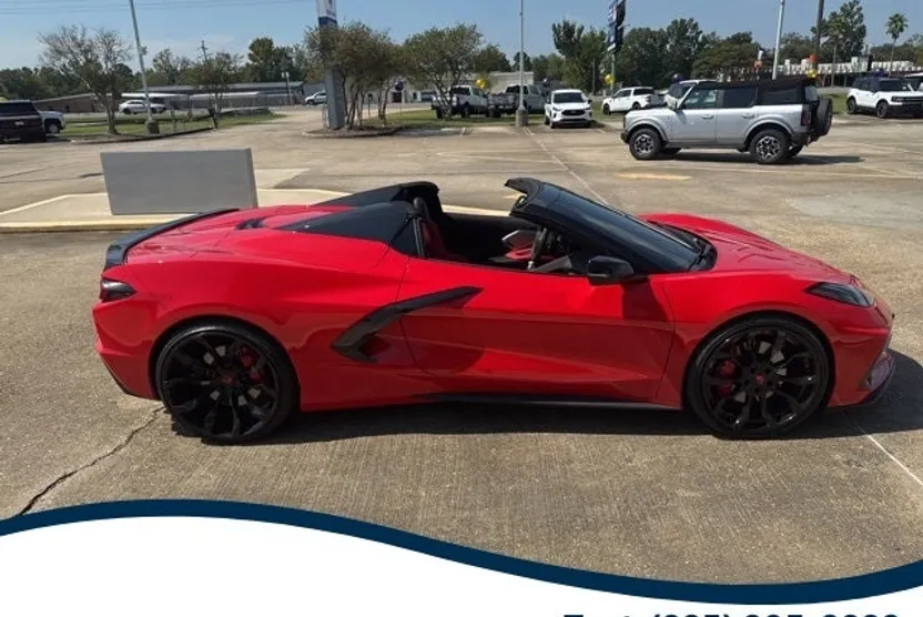 2024 Chevrolet Corvette Stingray 2LT photo 1