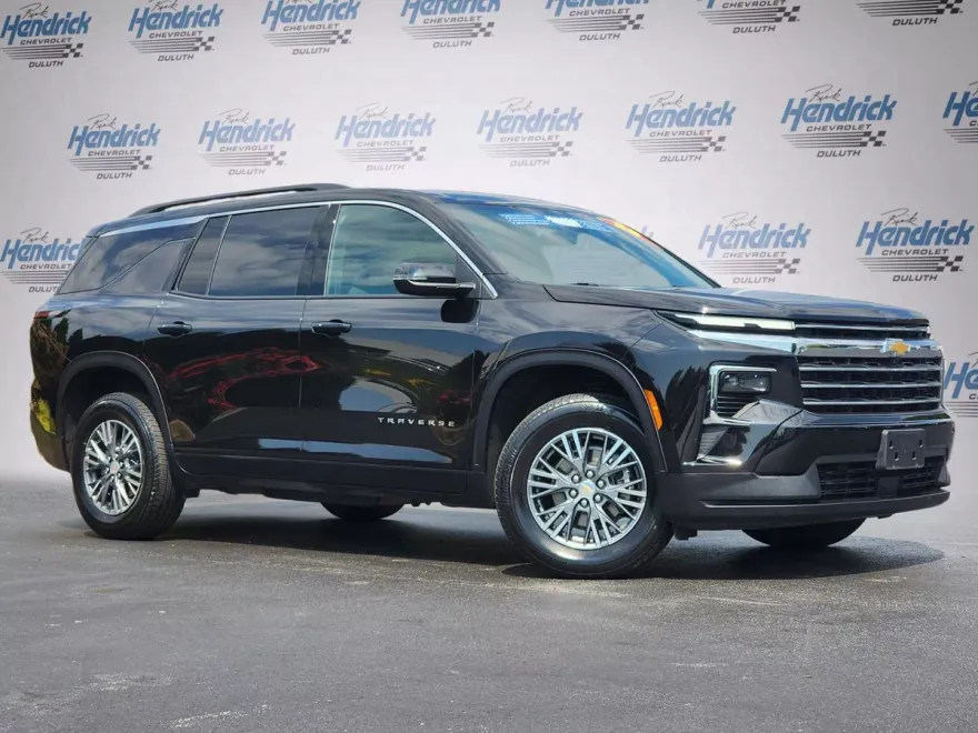 2025 Chevrolet Traverse photo 1