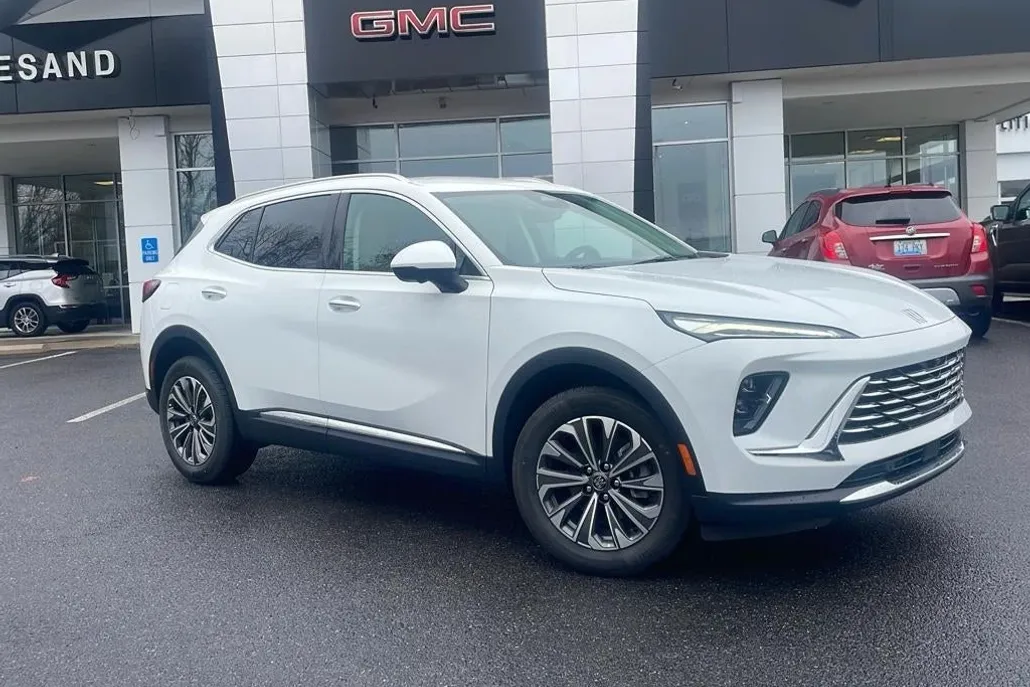 2025 Buick Envision Preferred photo 1