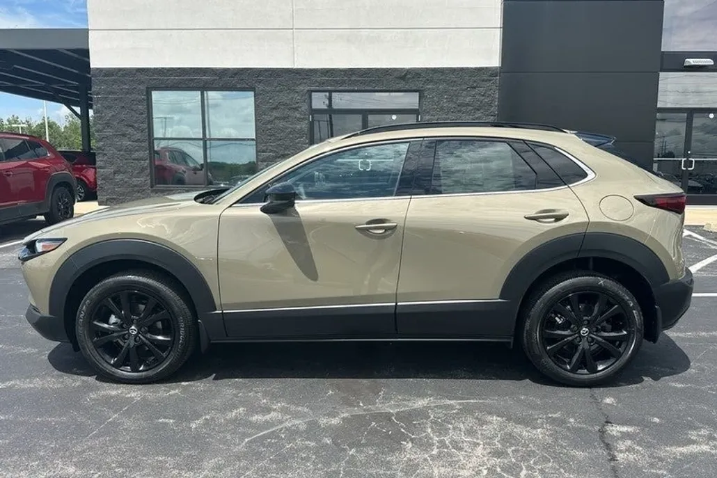 2025 Mazda CX-30 2.5 Turbo Carbon photo 1