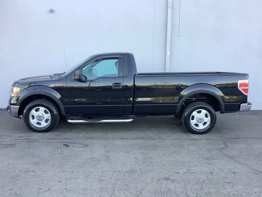 2013 Ford F-150 XLT photo 1