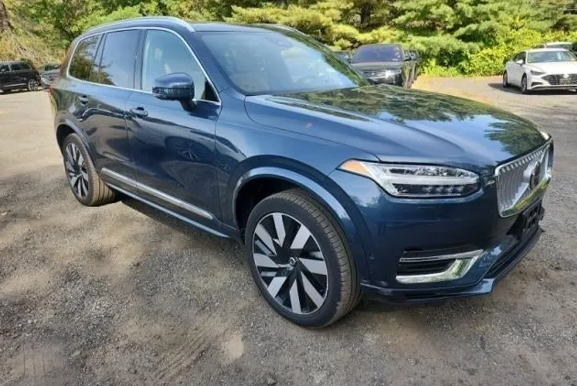 2024 Volvo XC90 Recharge T8 Ultimate photo 1