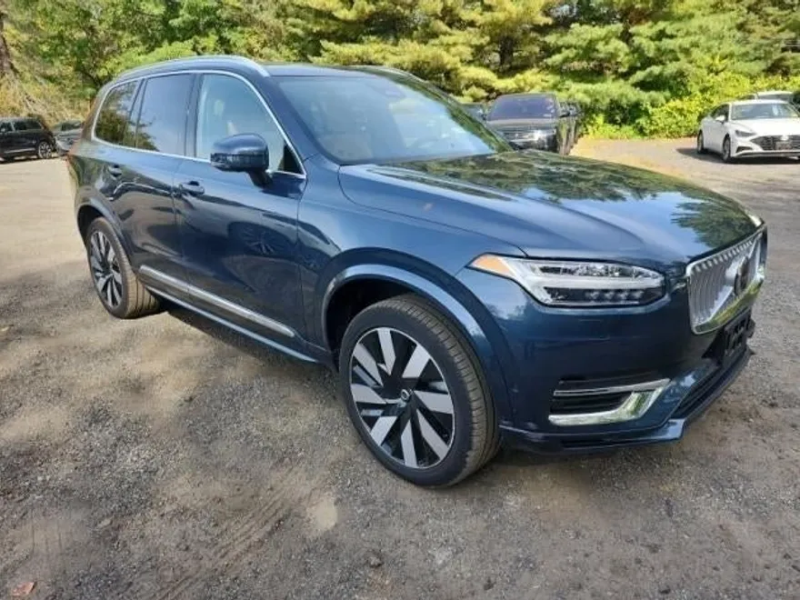 2024 Volvo XC90 Recharge T8 Ultimate photo 1