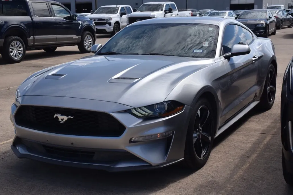 2020 Ford Mustang EcoBoost photo 1