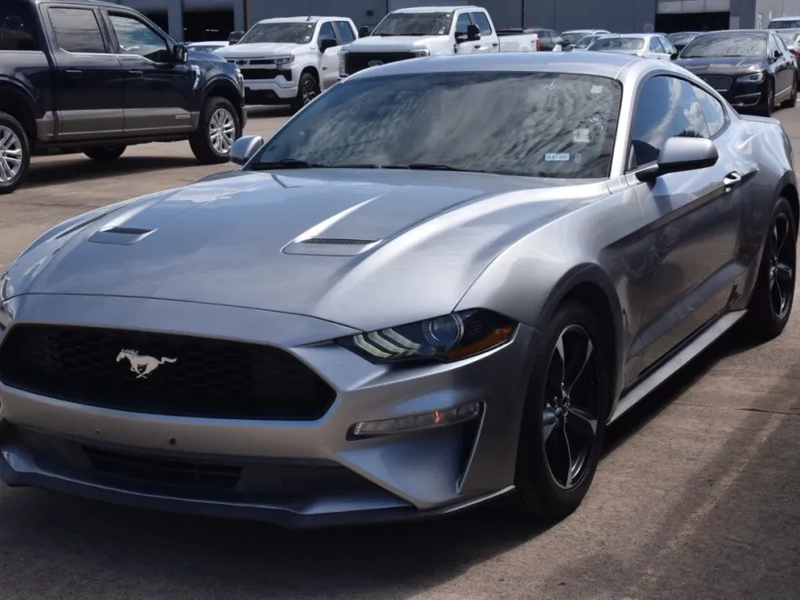2020 Ford Mustang EcoBoost photo 1