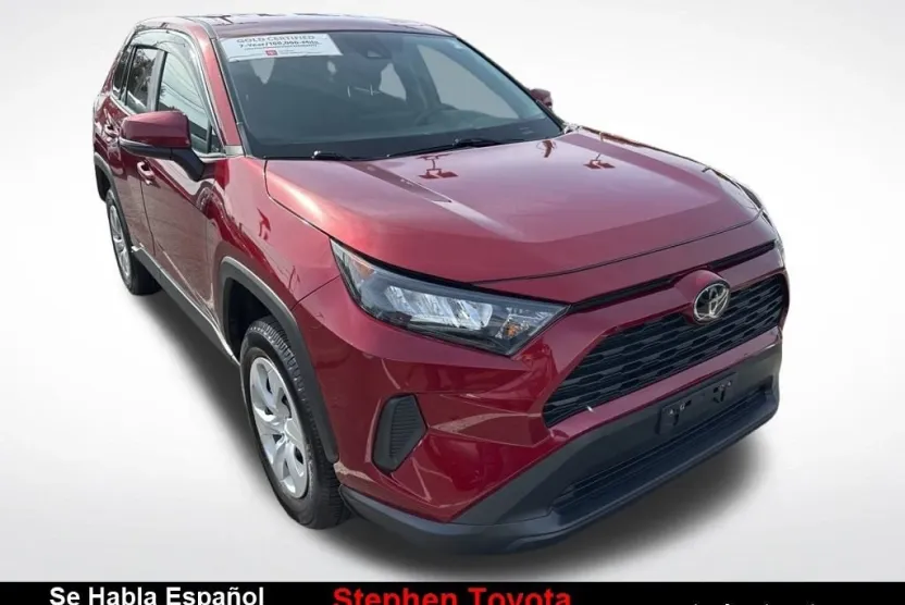 2022 Toyota RAV4 LE photo 1