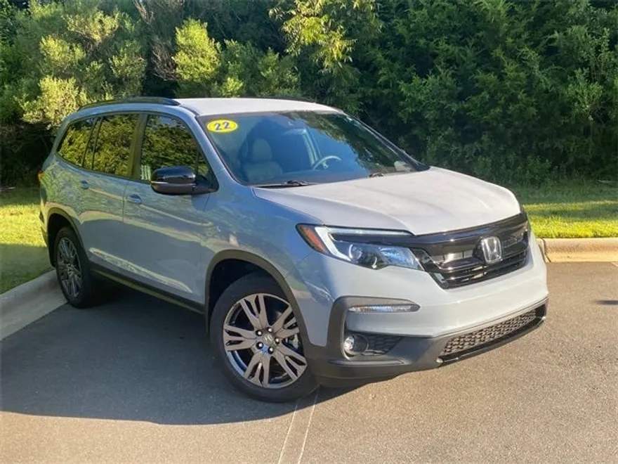 2022 Honda Pilot Sport photo 1