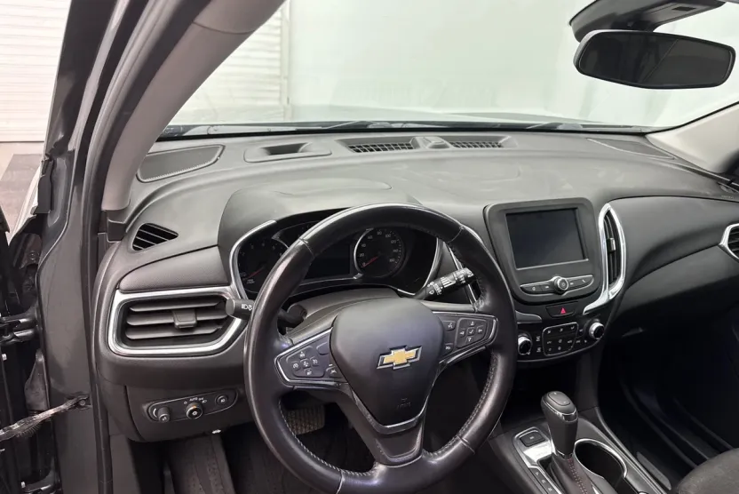 2021 Chevrolet Equinox photo 1