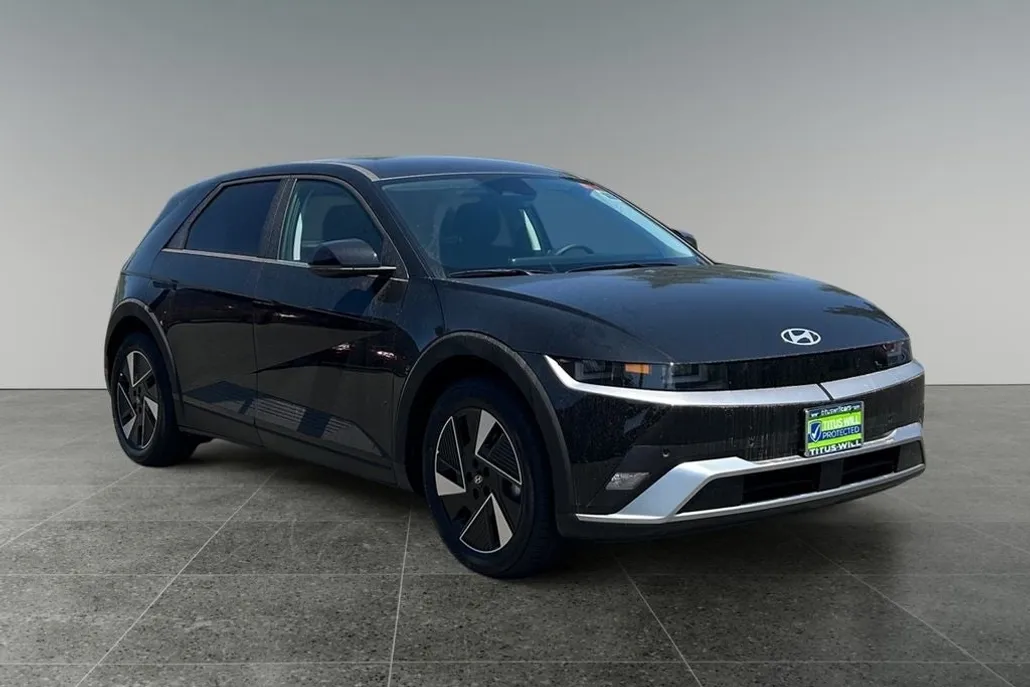 2025 Hyundai Ioniq 5 SE photo 1