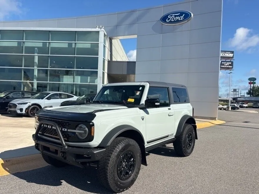 2021 Ford Bronco First Edition photo 1