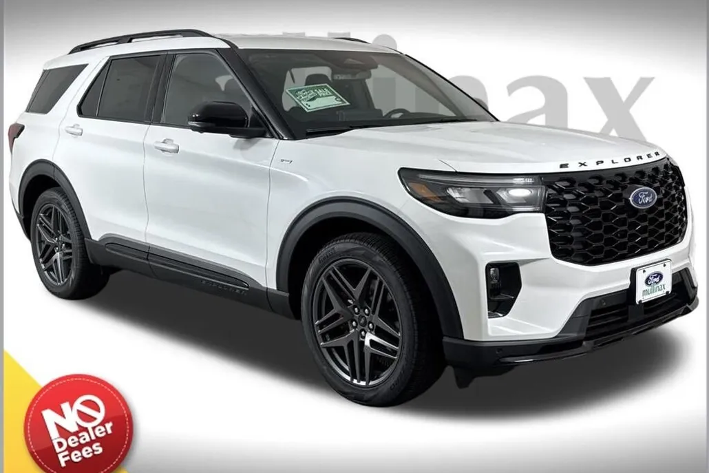 2025 Ford Explorer ST-Line photo 1