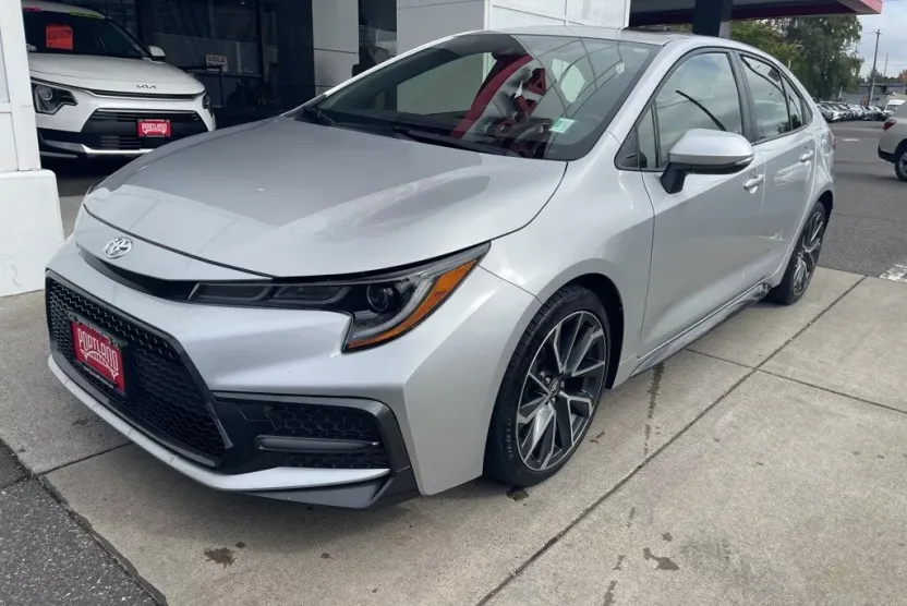 2020 Toyota Corolla SE photo 1