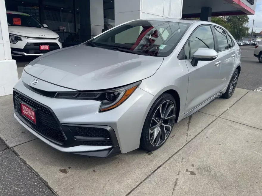 2020 Toyota Corolla SE photo 1