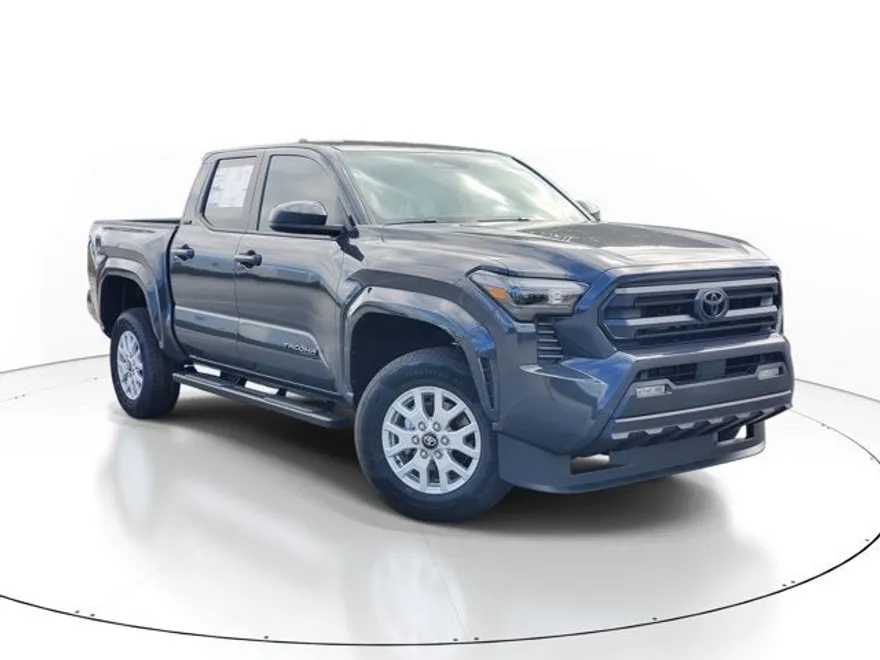 2025 Toyota Tacoma SR5 photo 1