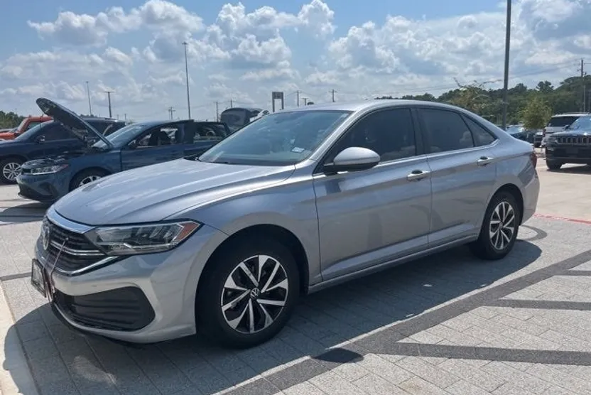 2024 Volkswagen Jetta S photo 1