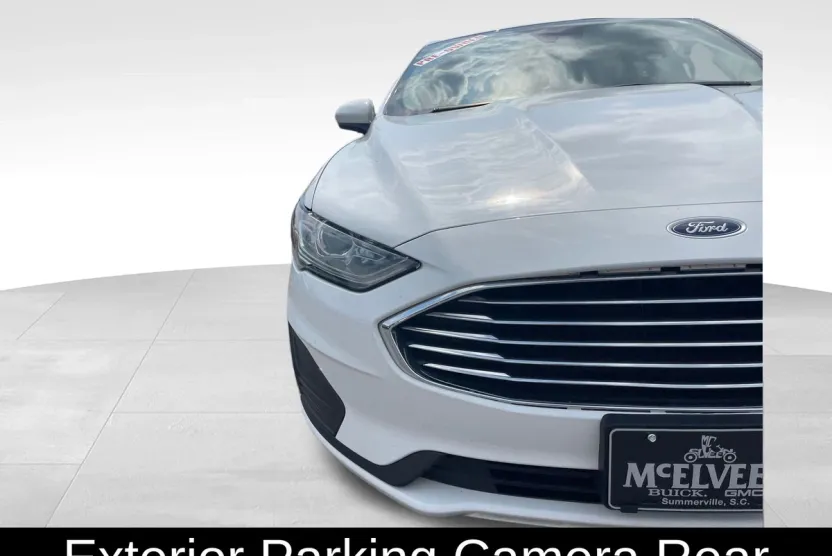 2019 Ford Fusion Hybrid SE photo 1