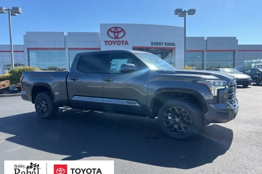 2025 Toyota Tundra Platinum photo 1