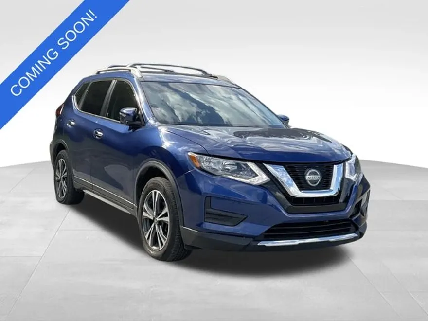 2020 Nissan Rogue SV photo 1